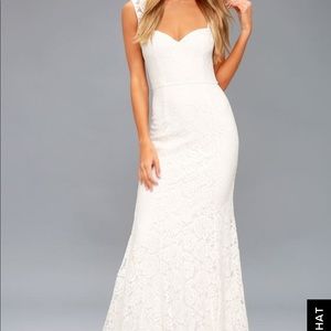 Lulu’s XS lace maxi dress